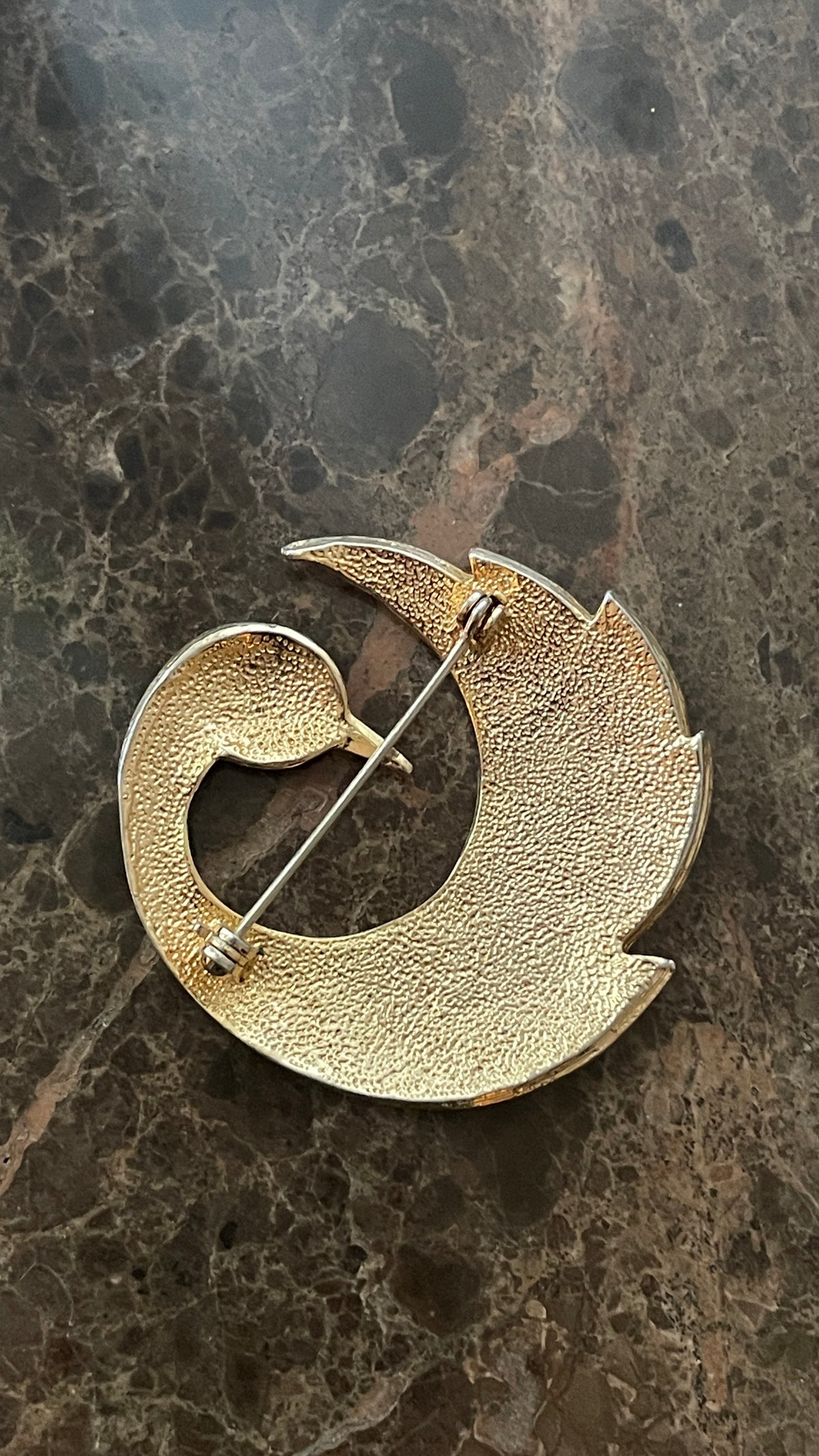 Broche Pigalle
