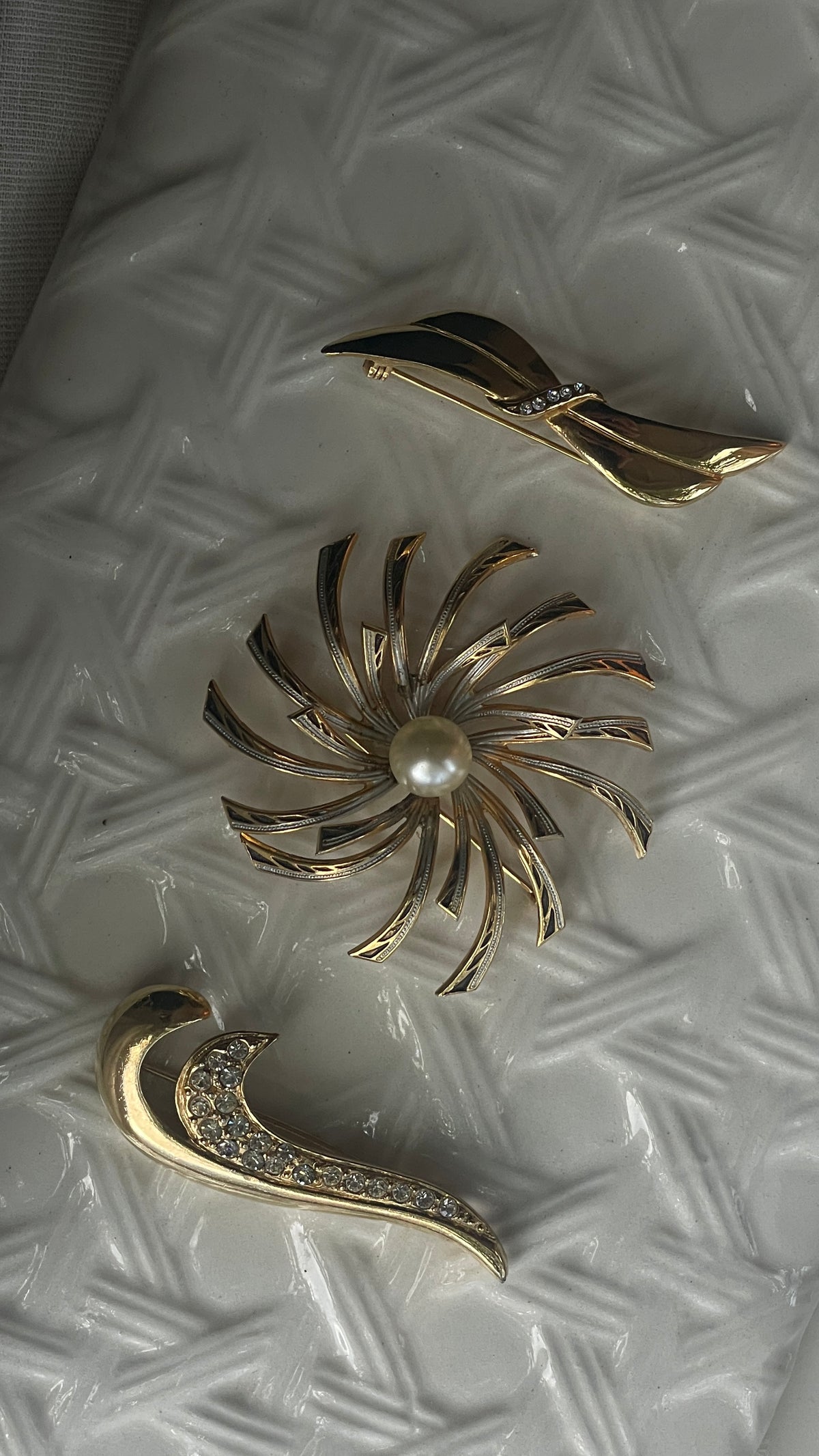 Broche Le Bon